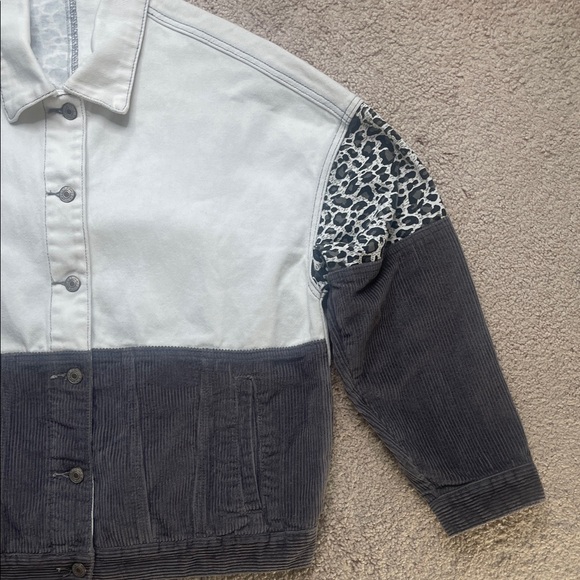 Two-Tone Jacket with Leopard Print - Picture 5 of 10